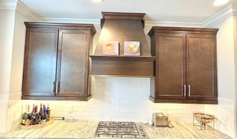 737 Queens Way, Auburn, AL 36830