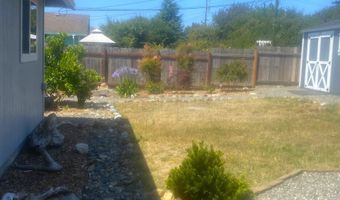 420 FIR St, Brookings, OR 97415