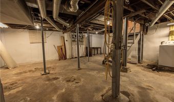 566 Lindell St, Akron, OH 44305