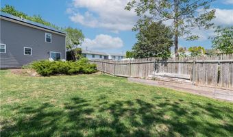 100 E View Ave, Cranston, RI 02920