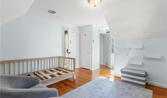 59 Merritt Rd, East Providence, RI 02915