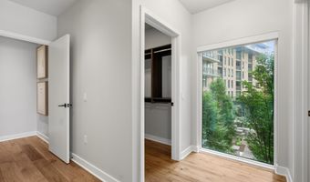 1781 N PIERCE St 501, Arlington, VA 22209