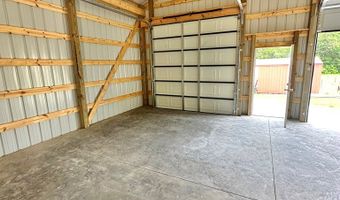 40 Lynn Ln, Big Sandy, TN 28221
