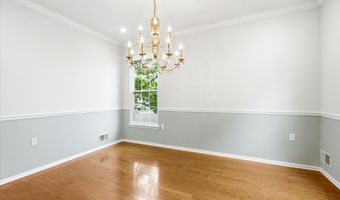 6 Valley Stream Pl, Barnegat, NJ 08005