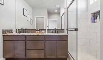 55702 N 370 Pr NE, Benton City, WA 99320