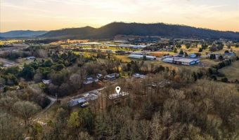 254 Country Pl, Bean Station, TN 37708
