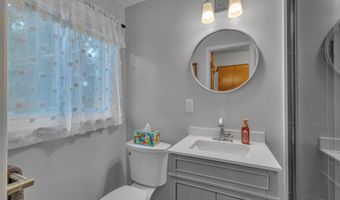 2840 Tuebingen Pkwy, Ann Arbor, MI 48105