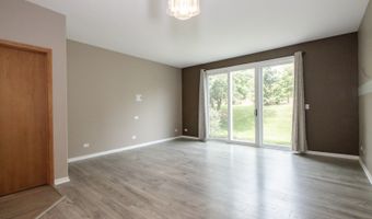 218 Partridge Ct, Algonquin, IL 60102