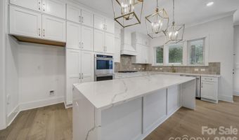 1016 Rockway Dr, Charlotte, NC 28205