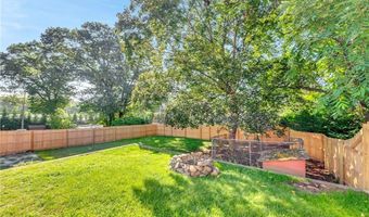 115 Waterman St, Cumberland, RI 02864