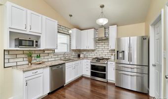 1225 Woodside Dr, Arnold, MO 63010