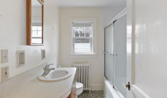 37 Bilodeau Ct, Burlington, VT 05401