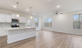 3 Heywood Ln, Bella Vista, AR 72714