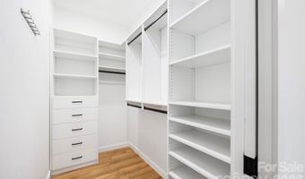 190 Rumbough Pl, Asheville, NC 28806