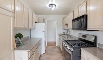 6641 WAKEFIELD Dr 703, Alexandria, VA 22307