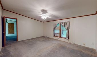 6855 Woodard Rd, Andover, OH 44003