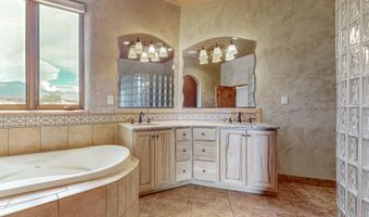 17 Llanito Rd, Bernalillo, NM 87004