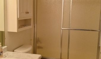 2033 Alhambra Ct B, Anderson, IN 46013