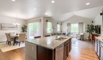 853 Jenny Ln, Berthoud, CO 80513
