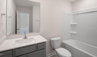 959 Misty Creek Dr, Aberdeen, NC 28315