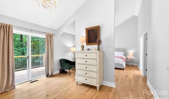 153 Skyview Cir, Asheville, NC 28804