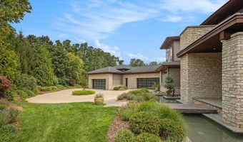 307 Windy Crest Dr, Ann Arbor, MI 48105