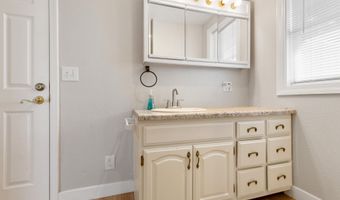 1619 Melgaard Rd, Aberdeen, SD 57401
