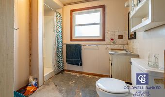 448 E 8th St, Powell, WY 82435