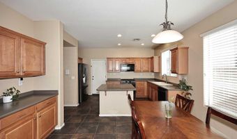 1821 W KURALT Dr, Anthem, AZ 85086