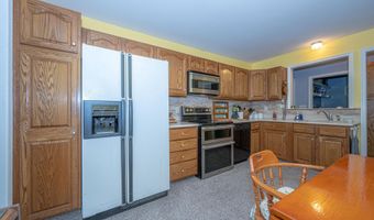 24 MERION Ct, Dover, DE 19904