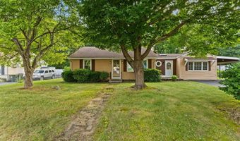 12 Oak Ter, Bellingham, MA 02019