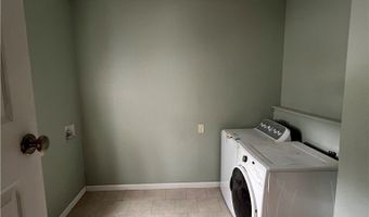 205 W 3rd St, Alice, TX 78332
