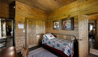 1050 SE 8th St, Atkins, AR 72823