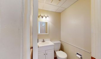 721 Meadow Pl, Ames, IA 50010