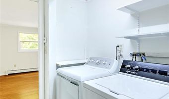 89 Skunk Hill Rd, Hopkinton, RI 02832