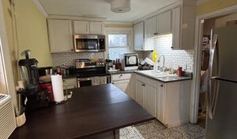 9 Roger St, Bangor, ME 04401