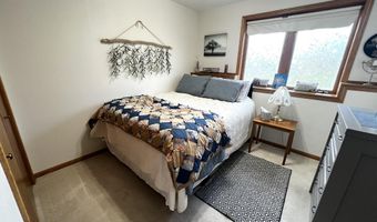1234 Pinewood Ln, Aberdeen, SD 57401