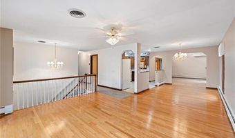 365 Snuff Mill Rd, North Kingstown, RI 02874