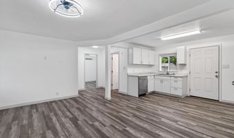 2896 East St, Anderson, CA 96007