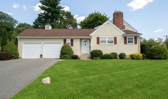 71 Reservoir Ave, Andover, NJ 07801