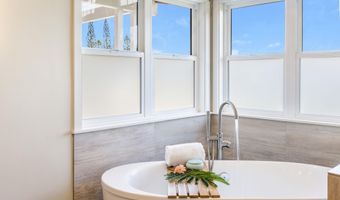 365 E KUIAHA Rd, Haiku, HI 96708