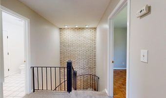 824 S Chillicothe Rd 14, Aurora, OH 44202