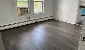 724 W Bay Ave, Barnegat, NJ 08005