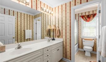 561 Oak Valley Blvd, Advance, NC 27006