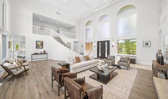 5636 Meadow Ln, Ann Arbor, MI 48105