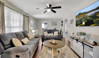 126 9th St, Belford, NJ 07718