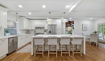136 Goose Hill Rd, Chester, CT 06412