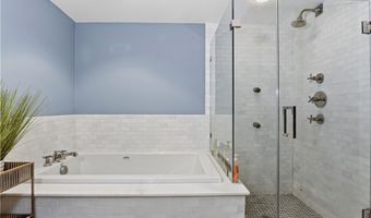 1000 Chapel View Blvd 306, Cranston, RI 02920