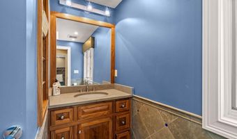 56 Oak Dr, Bedford, NH 03110