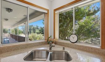 45241 Dillon Dr, Ahwahnee, CA 93601